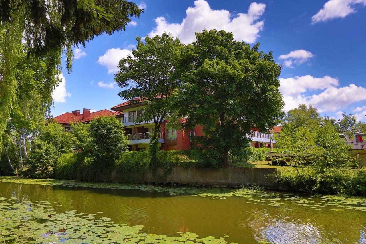 Willa Port Apartament Lilia Оструда Экстерьер фото
