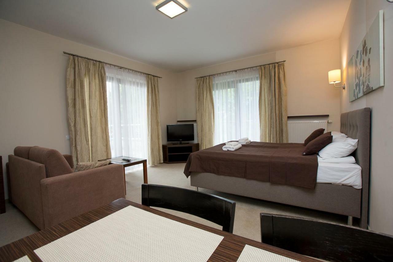 Willa Port Apartament Lilia Оструда Экстерьер фото