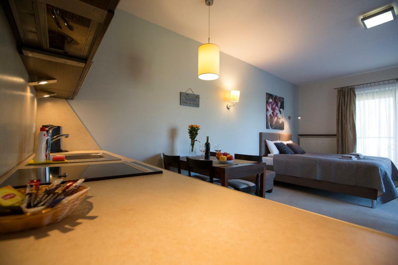 Willa Port Apartament Lilia Оструда Экстерьер фото